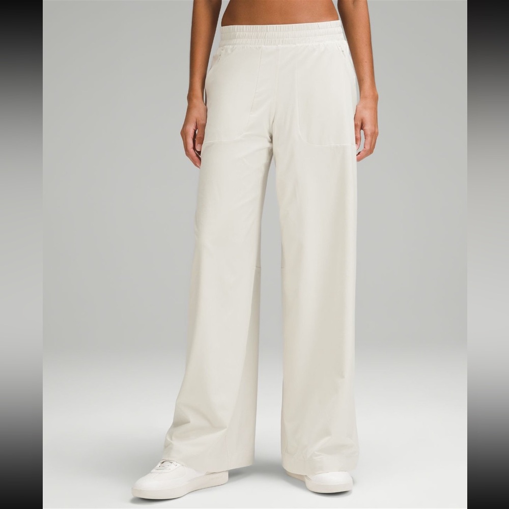 lululemon Swift Mid-Rise Wide-Leg Pants